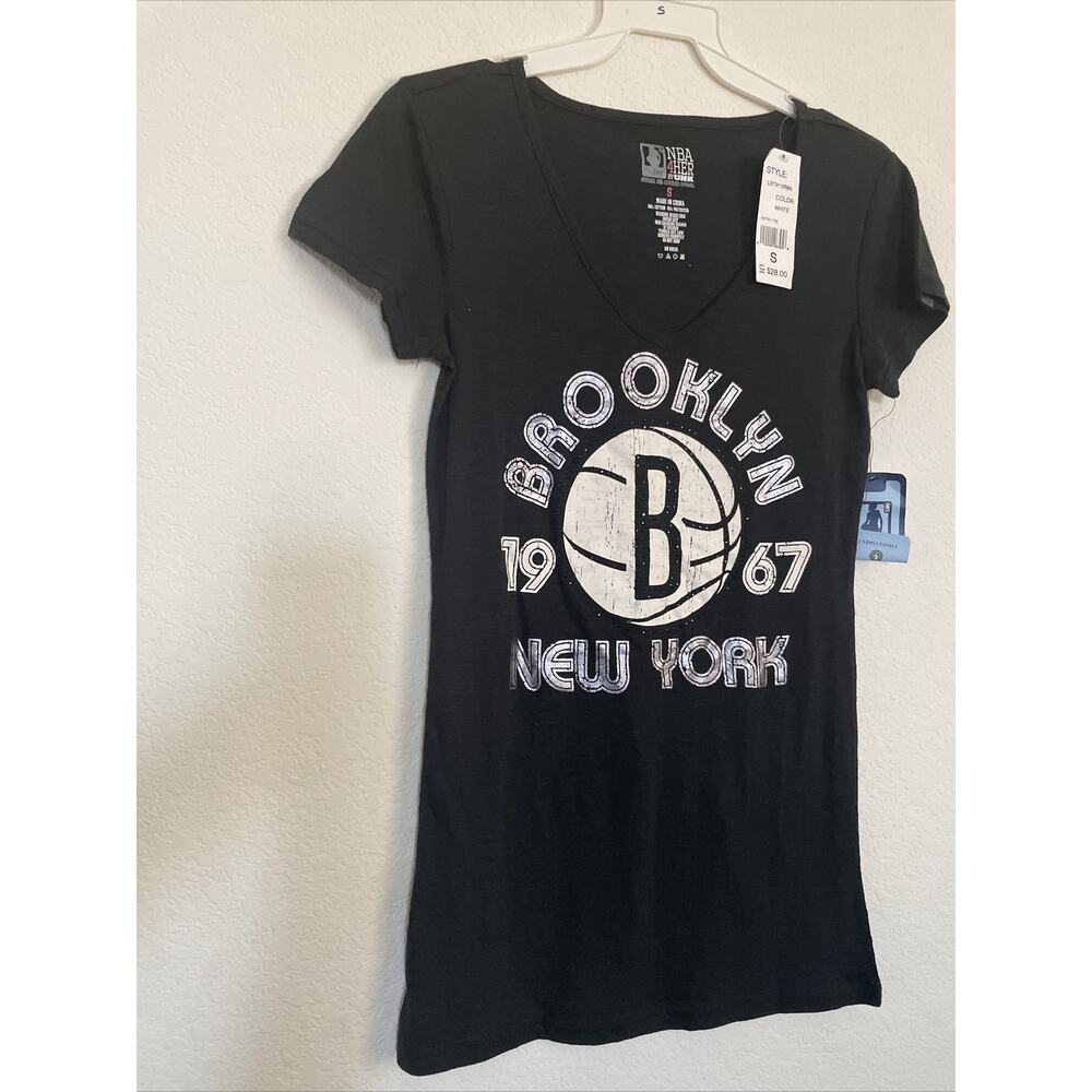 NBA 4 Her BY UNK Women's SMALL RETRO TEE Brooklyn Top. Nwt